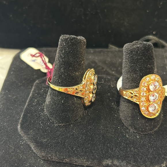 Three Cubic Zirconia Ring-Boutique sz 7, 8, or 9 - Picture 4 of 5